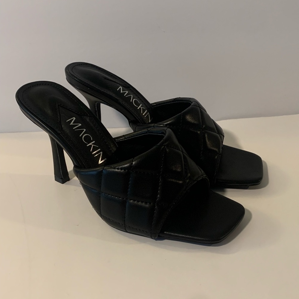 Mackin J Sandal Heels Women's 9 Black Faux Leather Slip On Square Toe Shoes New